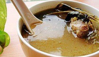 用益母草泡水喝有什么好处,用嫩益母草煮水喝有什么作用