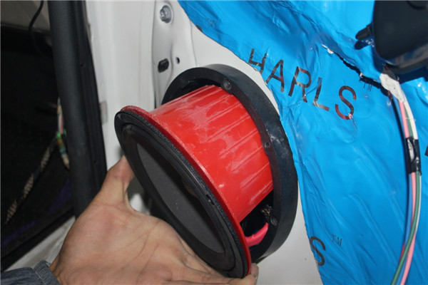 老威驰音响改装,威驰音响喇叭改装