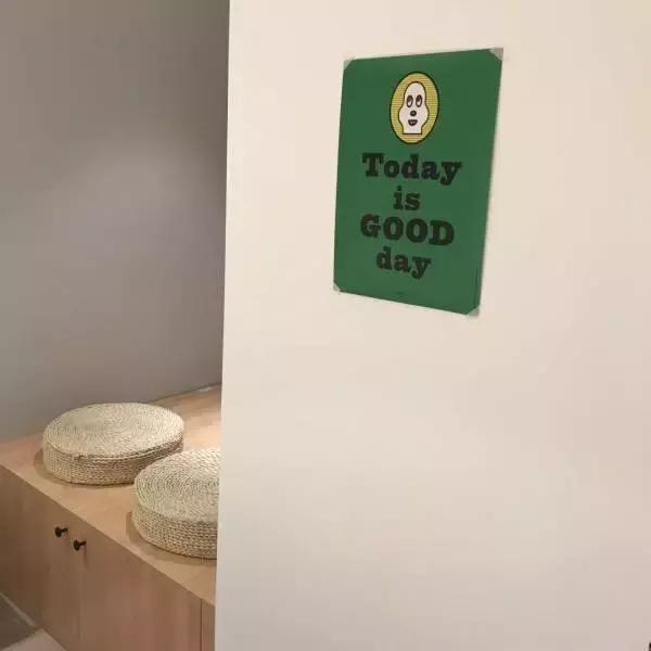 美呆！成都110㎡旧房爆改，缩小客厅拥有了4个卧室