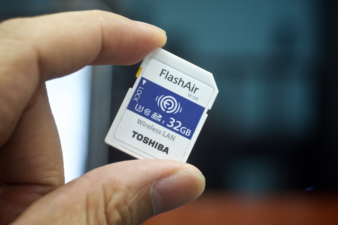 东芝存储flashair评测,东芝flashair无线存储卡怎么用