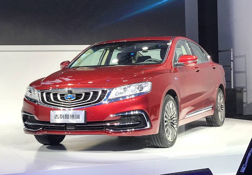 吉利博瑞最新款轿车,最新款吉利博瑞空间展现