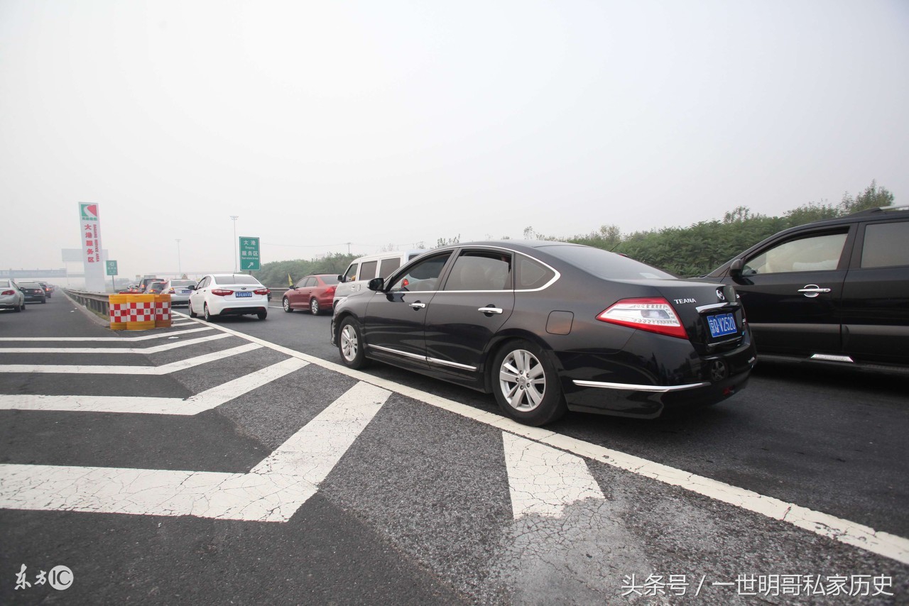 机动车驾驶教练员证怎么考,自动驾驶汽车遇到交警咋办