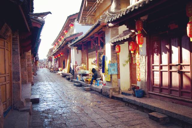 热浪怎么避暑效果最好,高温来袭还不快收下这份避暑宝典