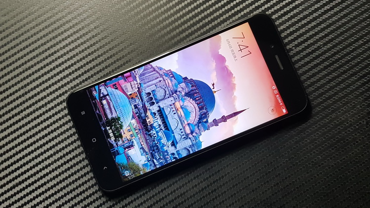 红米note5和小米5x哪个好,小米5x详细评测