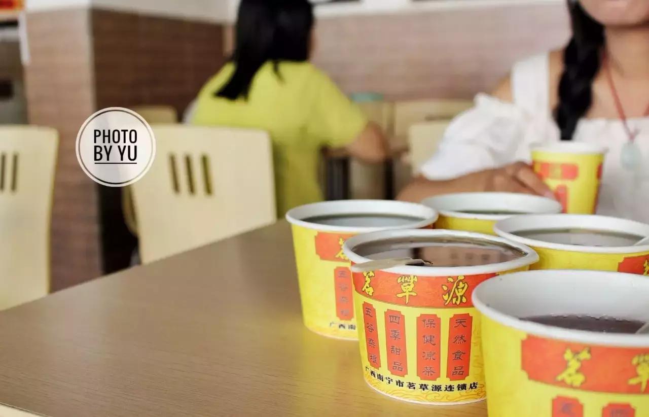 坚守在园湖路，只用一杯清凉陪伴老南宁人度过盛夏酷暑