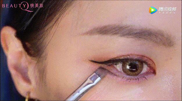 怎么打造眼妆视频,如何打造好看的眼睛妆容