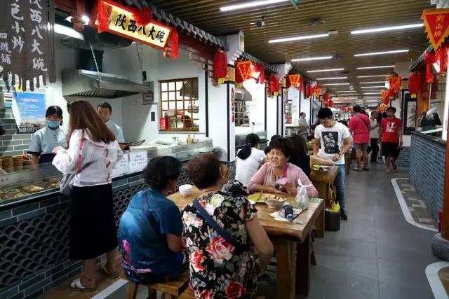 鑸屽皷涓婄殑鍗楅棬,鑸屽皷涓婄殑鍗楅棬缇庨鍥㈣喘