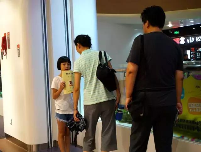 鑸屽皷涓婄殑鍗楅棬,鑸屽皷涓婄殑鍗楅棬缇庨鍥㈣喘