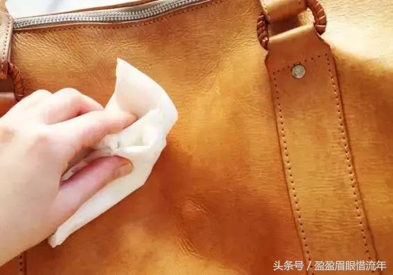 小白皮鞋划伤痕迹怎么处理,皮鞋鞋面划破一道口子怎么修复