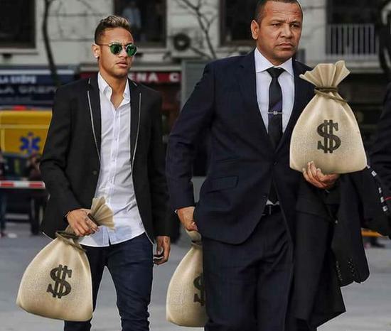 内马尔身价一年跌3000万欧元,内马尔身价能买两个c罗