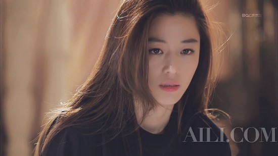 明星脸上的痣是怎么去掉的,明星都是怎么去掉脸上的痣