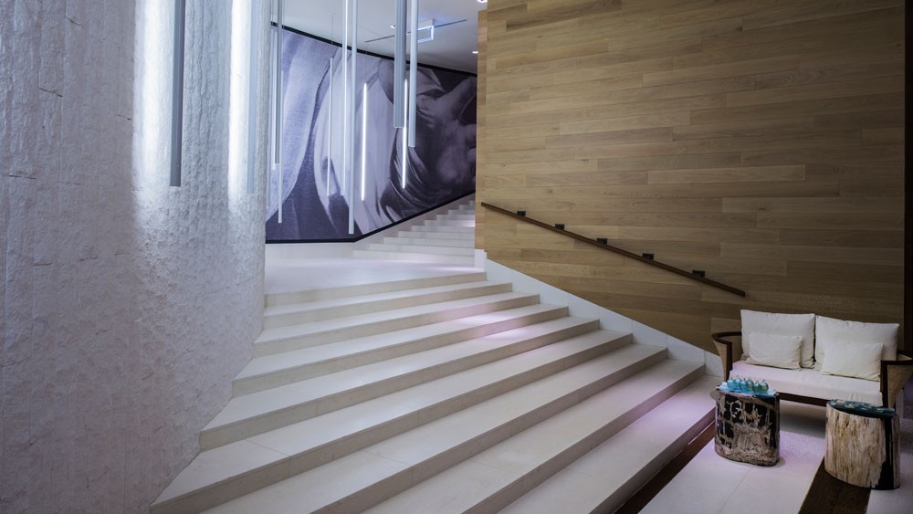 鐟炲＋璐靛闈㈤儴spa,榛戠环甯pa鐟炲＋