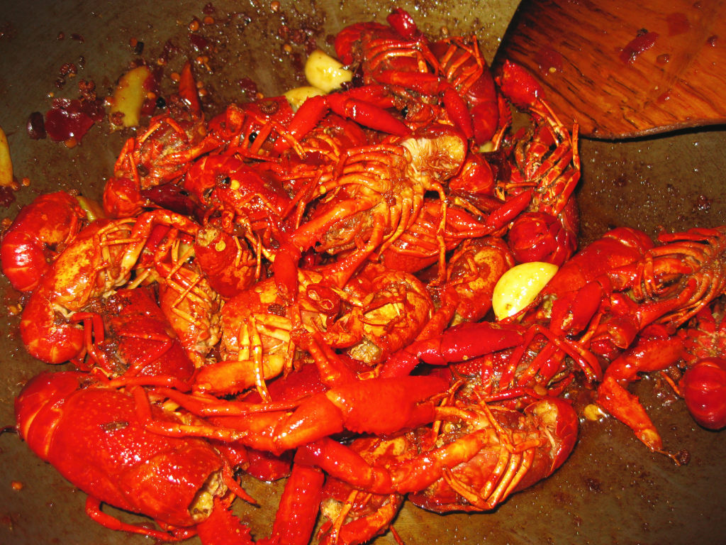 潜江五七小李子油焖大虾总店,湖北人的油焖大虾