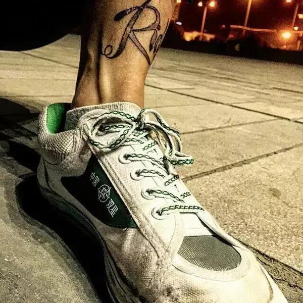 我们嫌弃的东西，怎么老是被外国人做火？