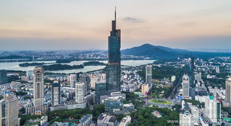 江苏第一高楼紫峰大厦,江苏南京市紫峰大厦