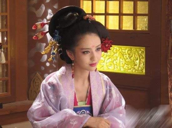 皇帝宠妃谋害太子成功后，却被太子的幽魂吓死，她就是武惠妃