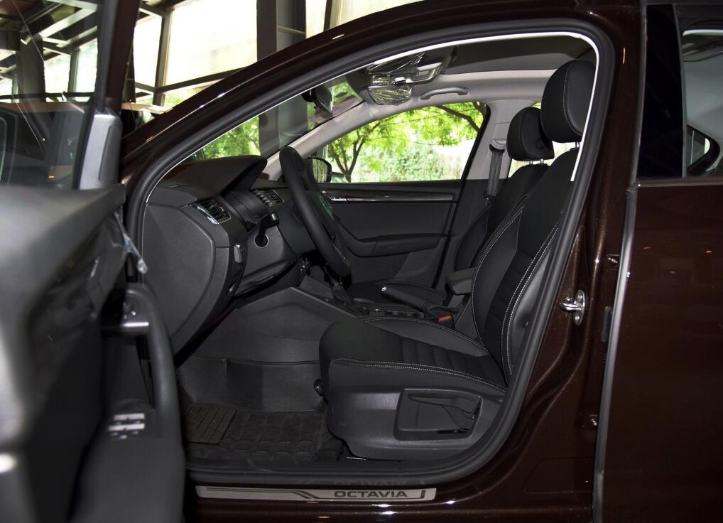 明锐2017款手动智行用车感受,2017款明锐驾驶质感怎么样