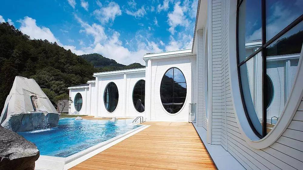 鐟炲＋璐靛闈㈤儴spa,榛戠环甯pa鐟炲＋