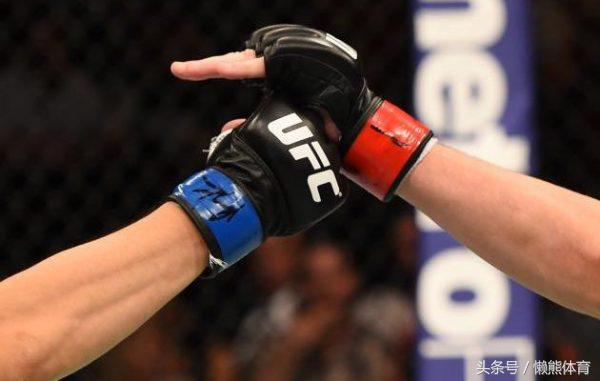 为什么拳击比赛戴拳套,拳击比赛戴着拳套还会重伤对手吗