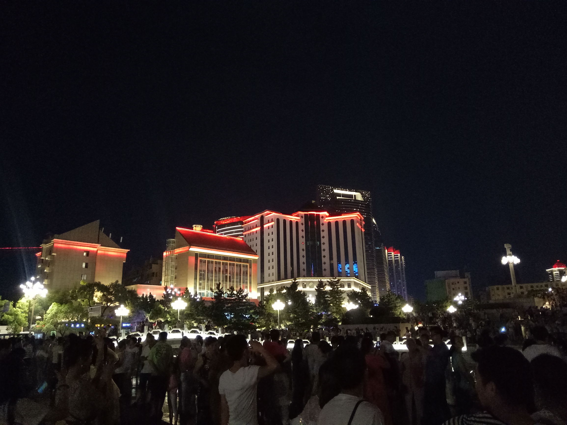 南昌八一广场改造花了多少钱,南昌市八一广场改造工程