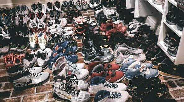 人生的意义就是：不管，买鞋！