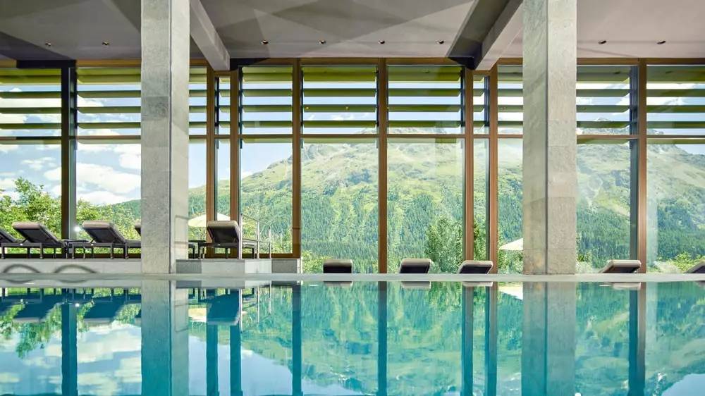 鐟炲＋璐靛闈㈤儴spa,榛戠环甯pa鐟炲＋