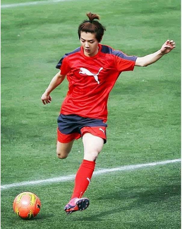 鹿晗足球水平到底怎么样,鹿晗足球明星赛完整版