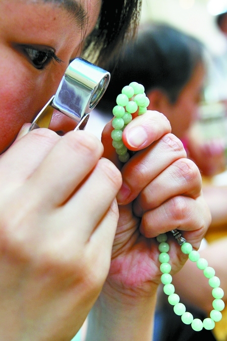 当珠宝鉴定师说实话,当老板娘的必要条件