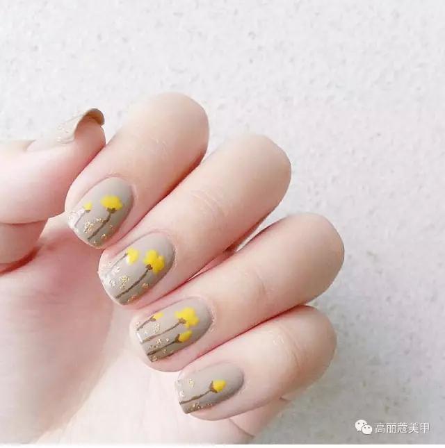 美甲推荐款式仙女,美甲推荐小花