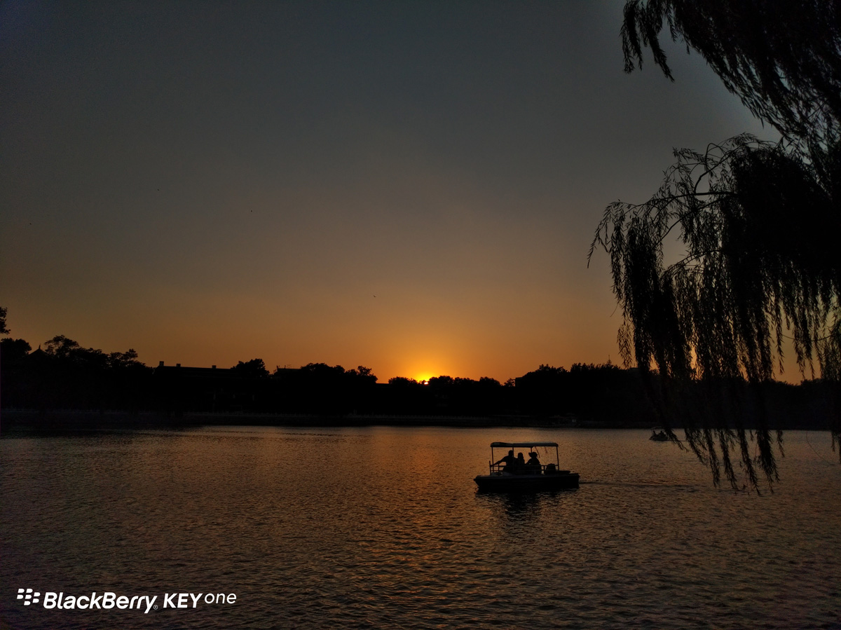 不仅仅拥有个性和安全，黑莓KEYone的拍照体验