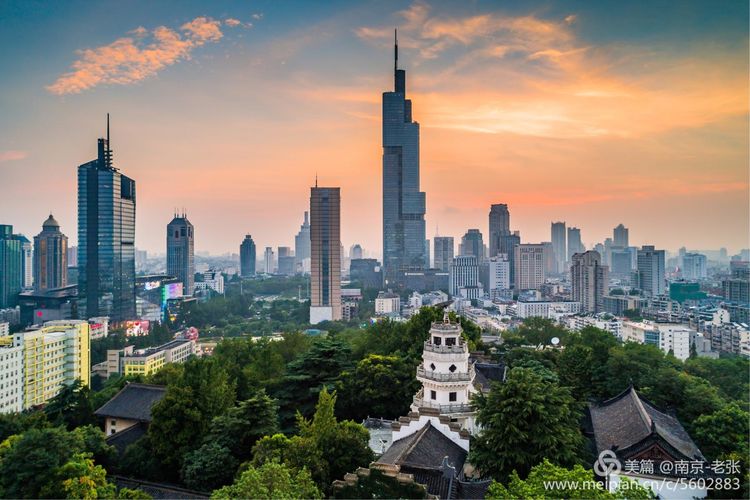 江苏第一高楼紫峰大厦,江苏南京市紫峰大厦