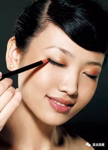 嫁接睫毛好处视频,嫁接睫毛好处多还是坏处多