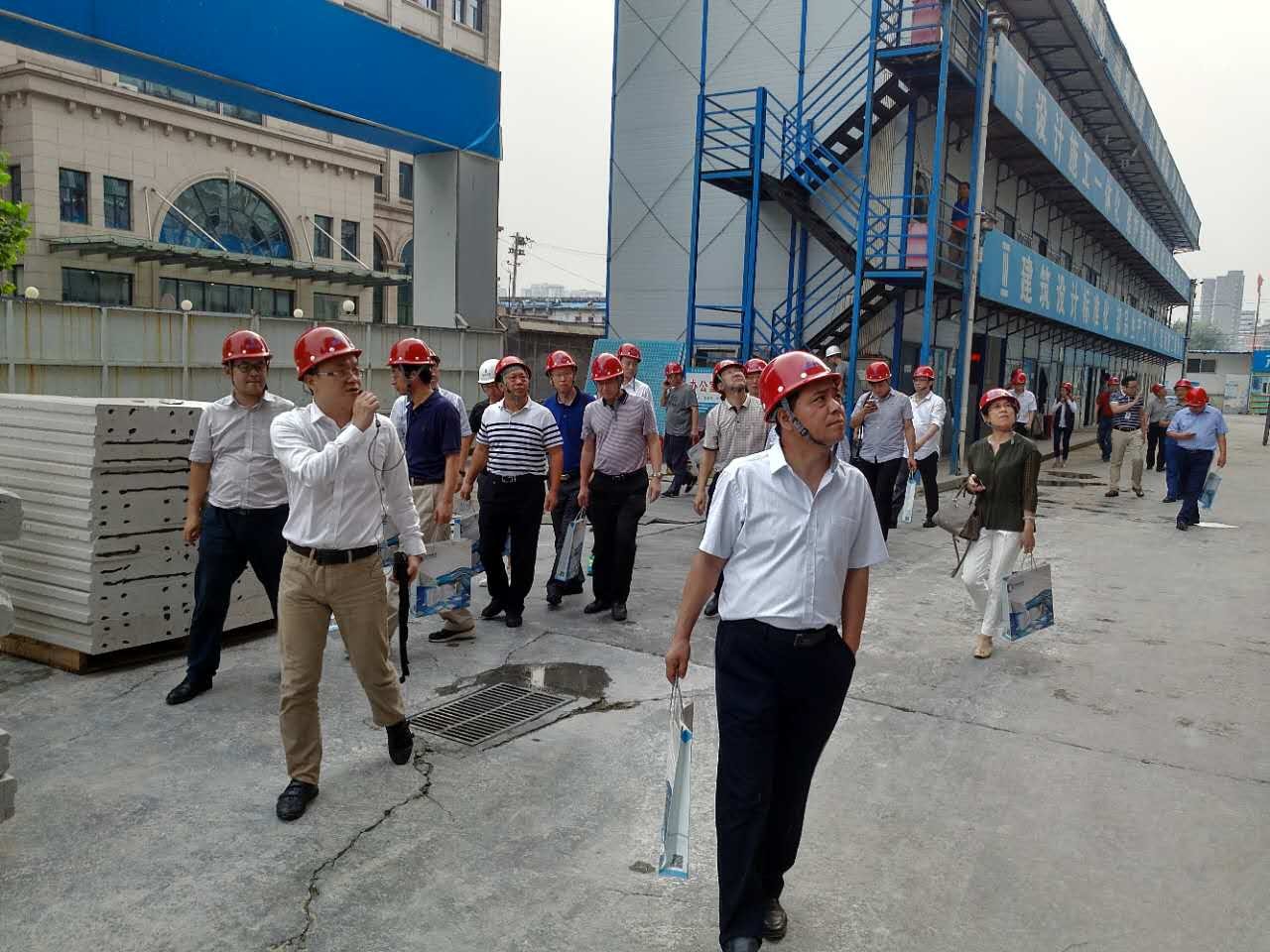 建筑行业回暖钢结构迎来新机遇,装配式建筑与建筑产业转型升级