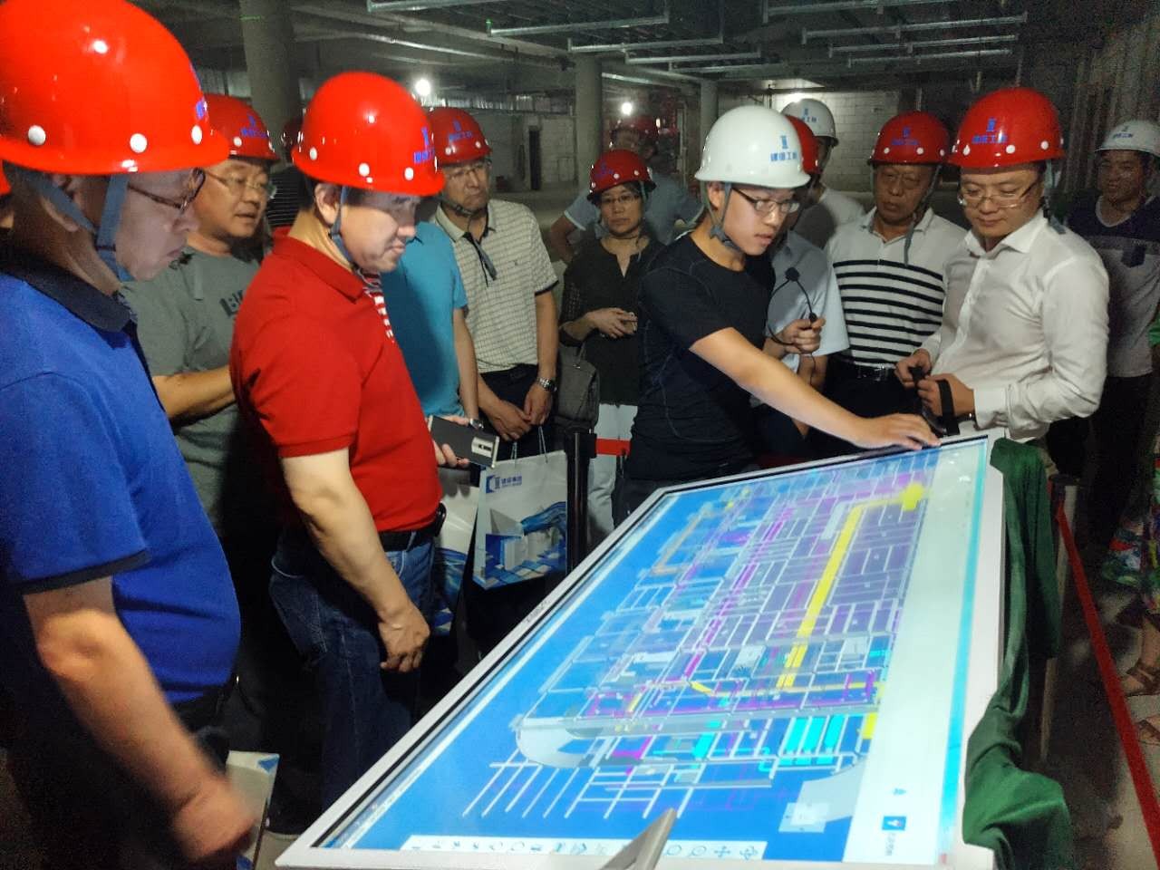 建筑行业回暖钢结构迎来新机遇,装配式建筑与建筑产业转型升级