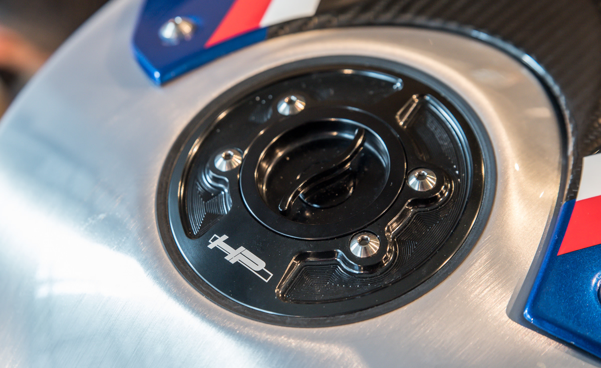 宝马摩托车hp4race民用版,限量版宝马hp4race超级摩托车