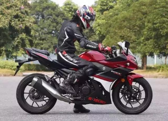 能进藏长途的踏板摩托车有哪些,骑摩托车进藏和开汽车进藏哪个好