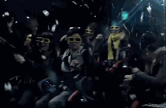 战狼3冷锋的爱人龙小云居然没死,战狼冷锋踩雷没死是真的吗