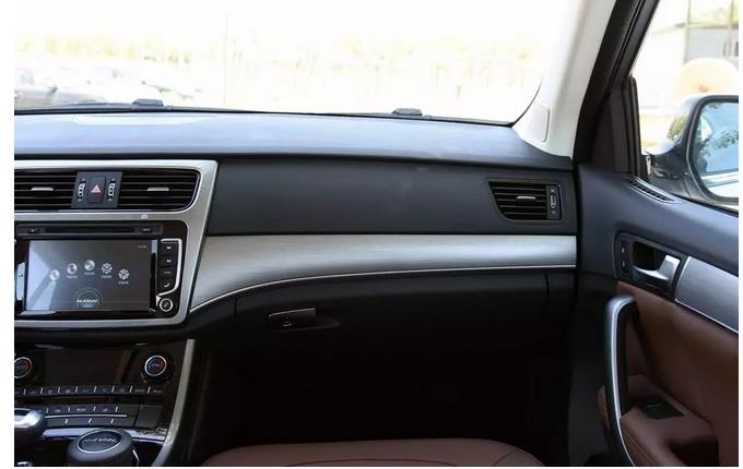 3位H8老车主试驾完新H8后，集体给了一个你意想不到的答案