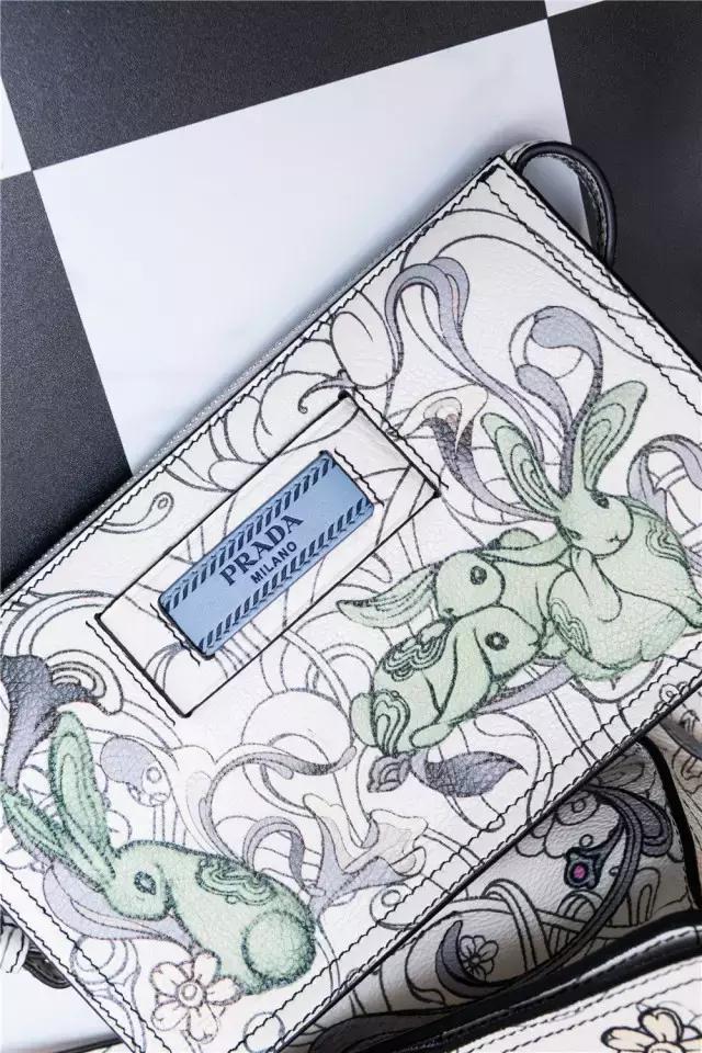 prada三合一包包七夕,prada包大爆款