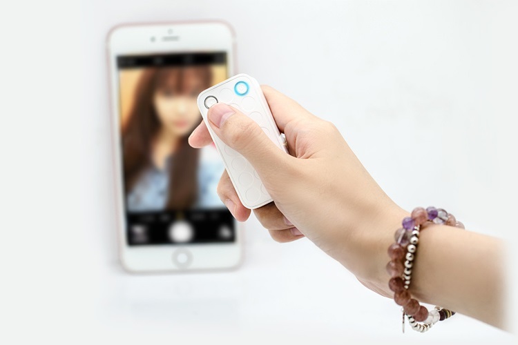 拍照+报警？鸡蛋大小的蓝牙音箱居然还是个多面手