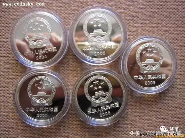 高仿纪念币和真币怎么区别,仿印复刻版人民币是真的吗