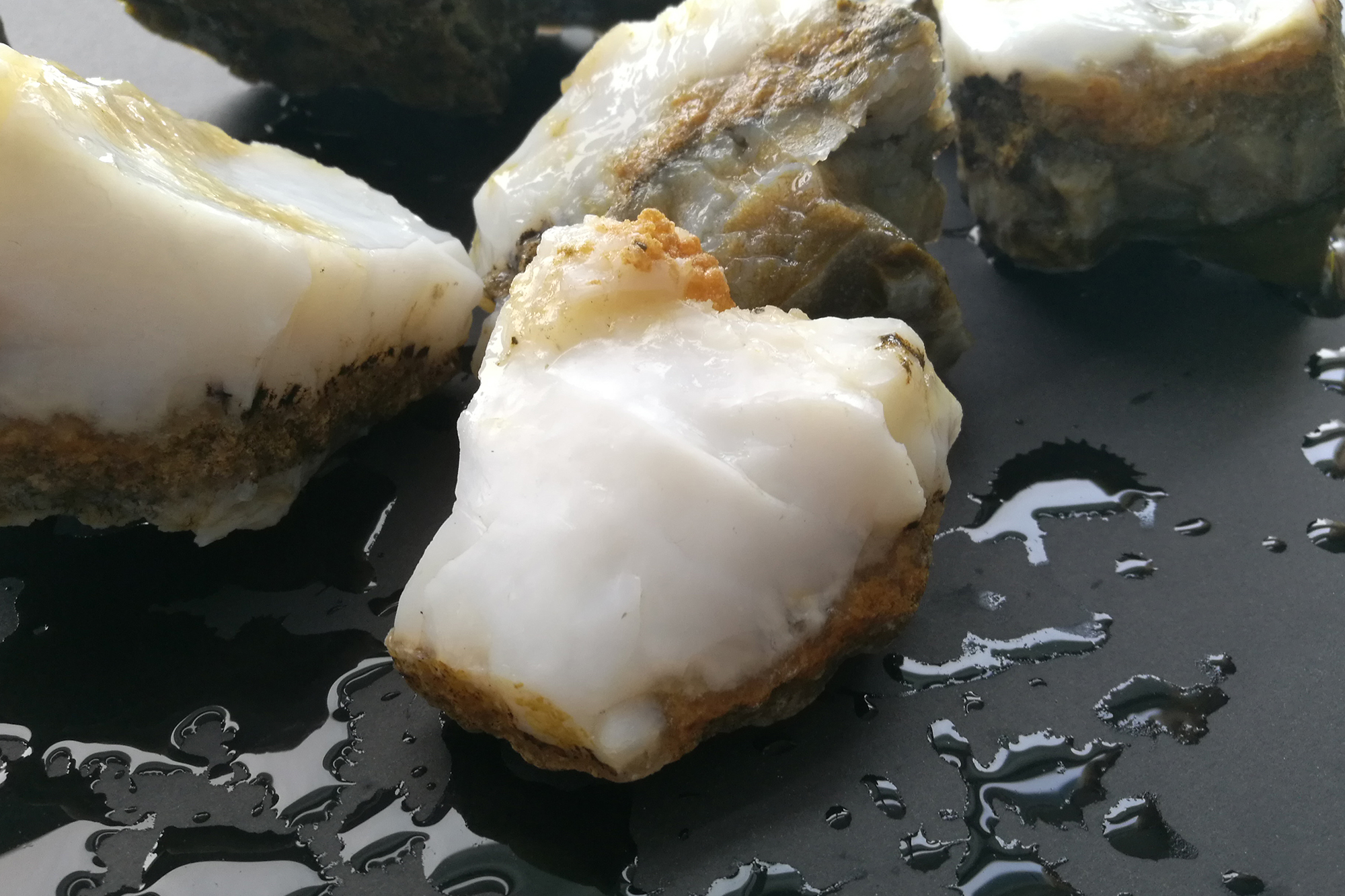 宝石类的股票,宝石概念股龙头股