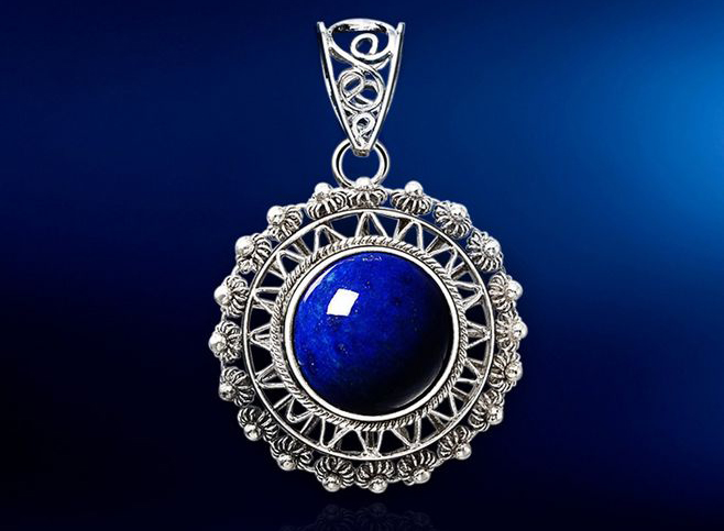 青金石也是天空石吗,代表天空的宝石