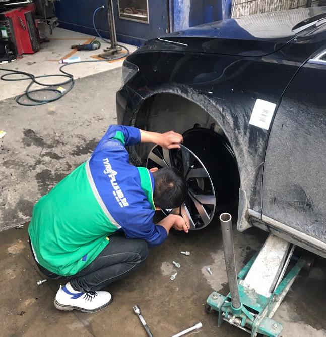 迈腾b8改装轮毂18寸多少钱,b8迈腾改装图片