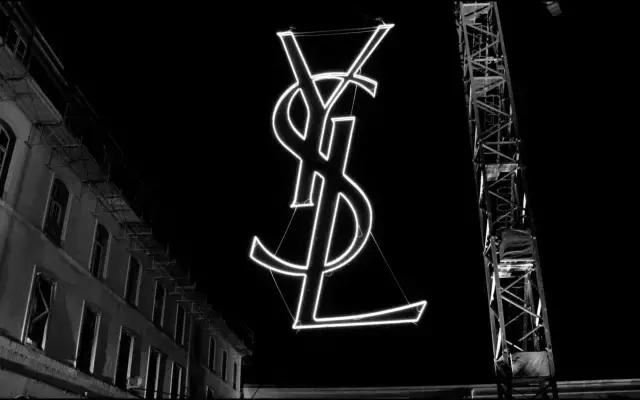 月薪5000买大牌包,月薪5k为什么买1w的包