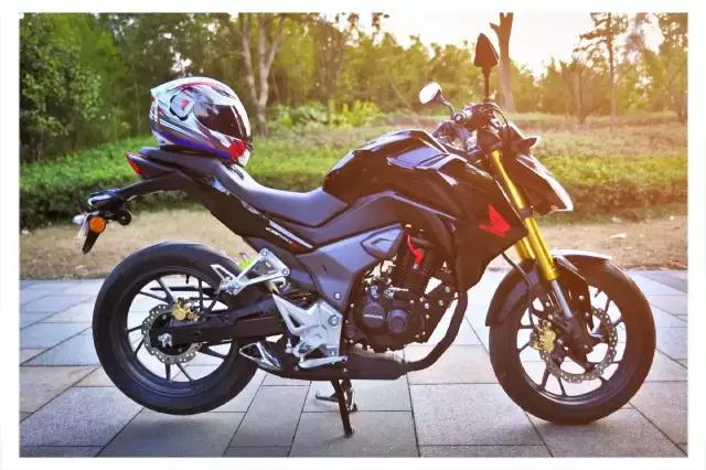 新大洲本田cbf190r骑行教程,新大洲本田cbf190r骑行姿势如何