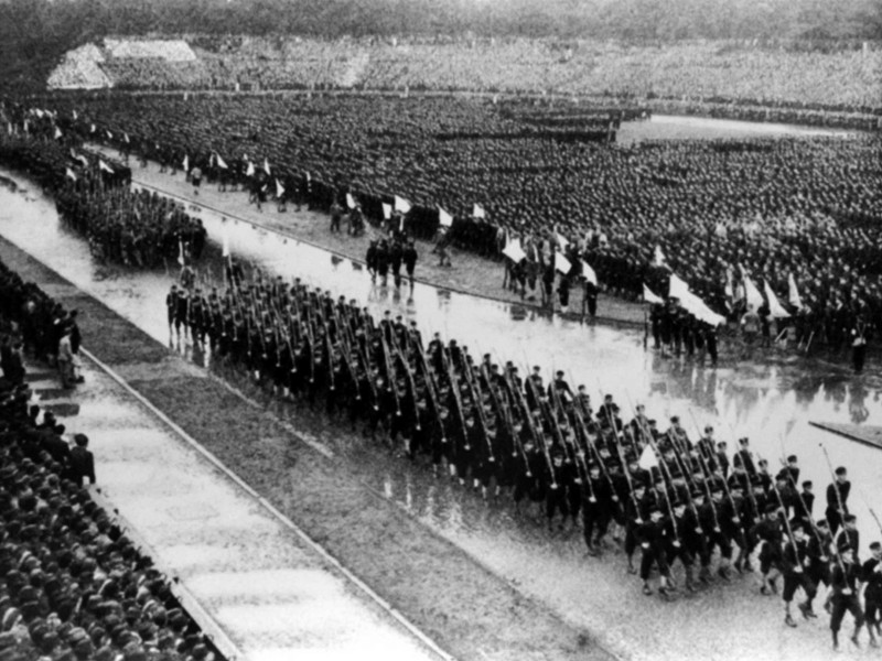 日本投降前拥有多少军力 (日本投降时有多少军队武器)