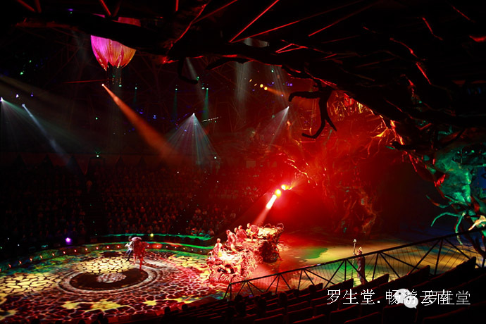 云南旅游攻略必去吃的美食有哪些,云南吃些什么特色美食