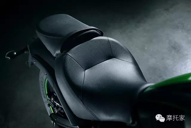 川崎650小火神对比cm500,小火神川崎650最高速度能达到多少