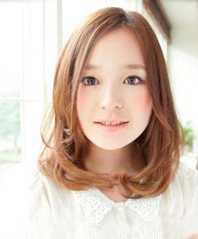 发型是好发型可惜脸大配不上,脸大发型女2021流行发型